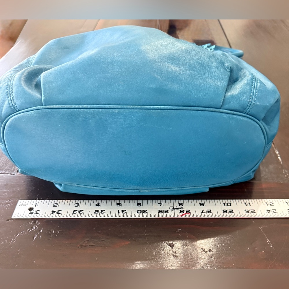 Michael Kors EUC Turquoise Frankie
Pebbled Leather Drawstring
Shoulder Bag - Picture 5 of 13